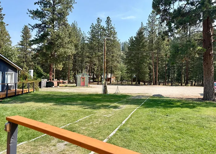 Rock Creek Mercantile & Motel
