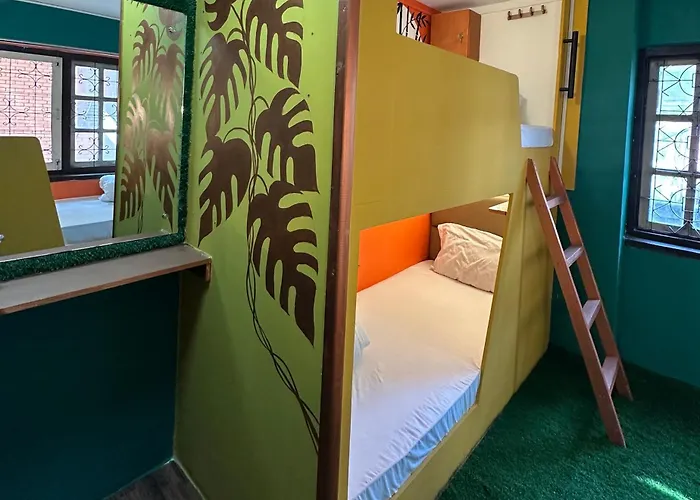 Yog Hostel- Best Social Backpacker Hostel In Thamel -Rooftop-Capsule Bunks Ac