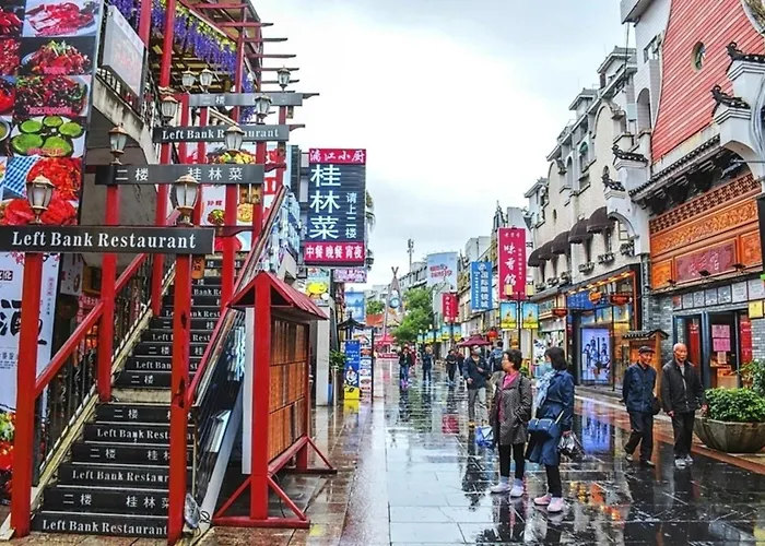 Wing Hotel Guilin - Central Square