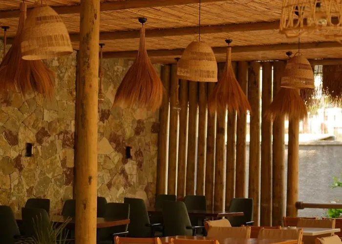 Hotel Qeparo