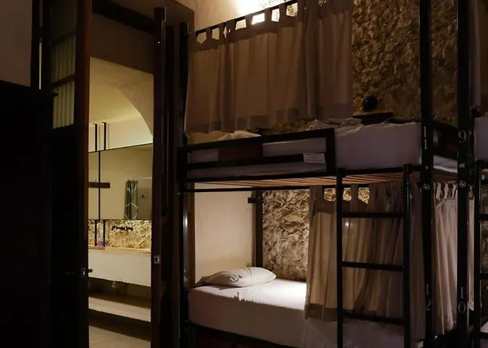 Hotel & Hostal Boutique Casa Garza