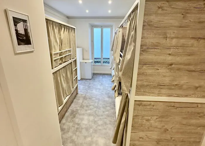 Hostel Meyerbeer - Rooms And Apartments
