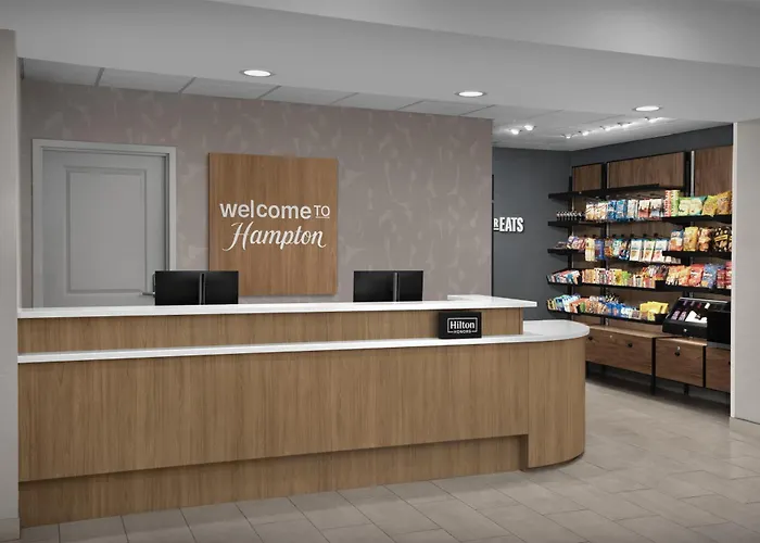 Hampton Inn & Suites Phoenix Glendale-Westgate