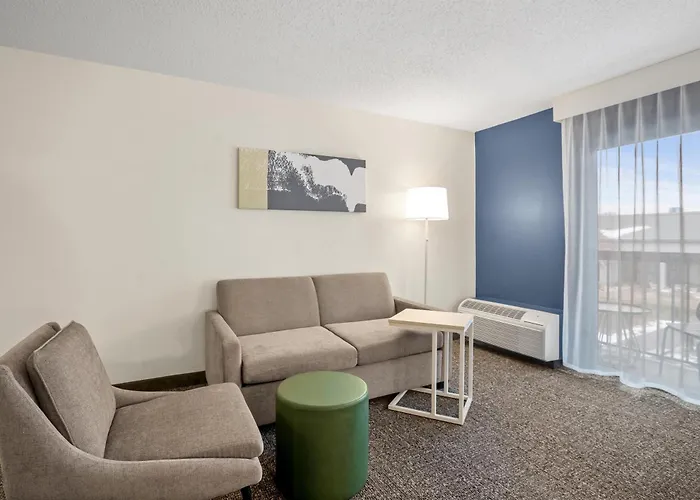 Spark By Hilton Bettendorf Quad Cities