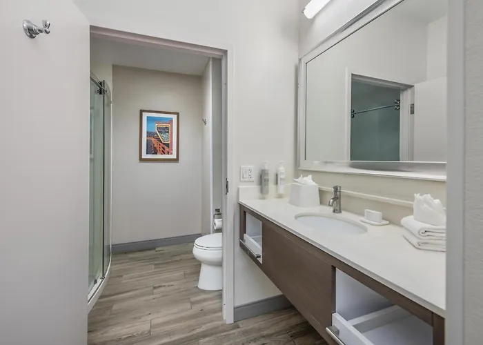 Hampton Inn Channel Islands Harbor