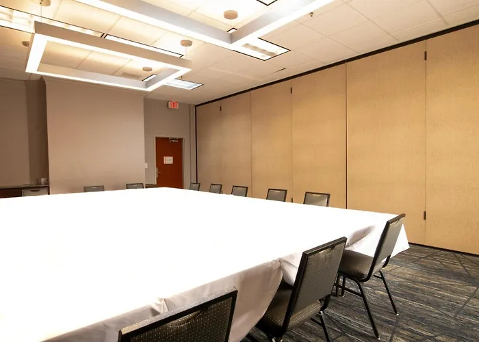 Holiday Inn Express & Suites College Station By Ihg