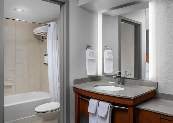 Hyatt Place Indianapolis Airport