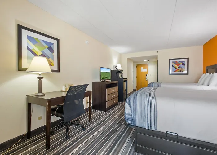 Crossroads Hotel And Huron Event Center