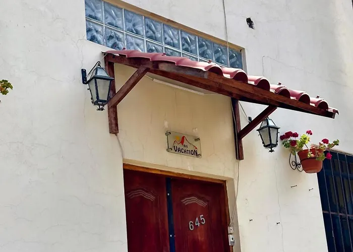 Big Vacation Hostel