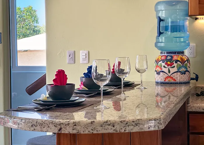 Casa Sonoma - Charming Condos Minutes From Beach & Reef