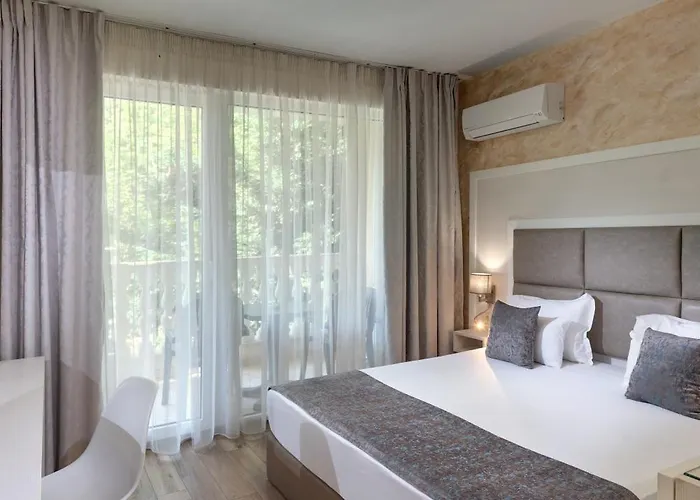Marina White Sands Beach Hotel