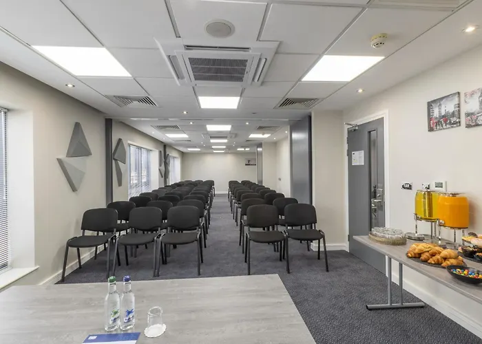 Holiday Inn Express London Croydon By Ihg
