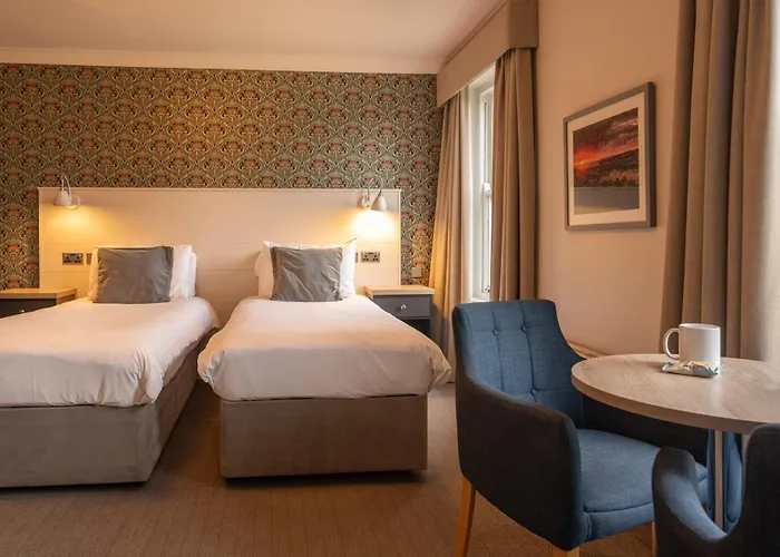 George Hotel