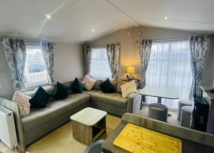Calypso Hot Tub Breaks Tattershall Lakes Pet Friendly
