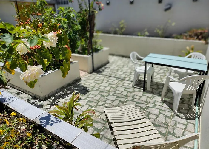 Solar Oceano - Casa com Jardim Privativo