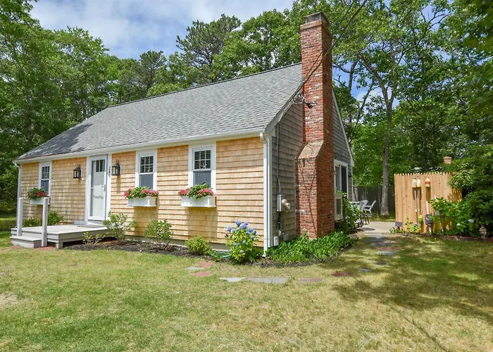 Great Home With Game Space 0 8 Miles From Cooks Brook Beach