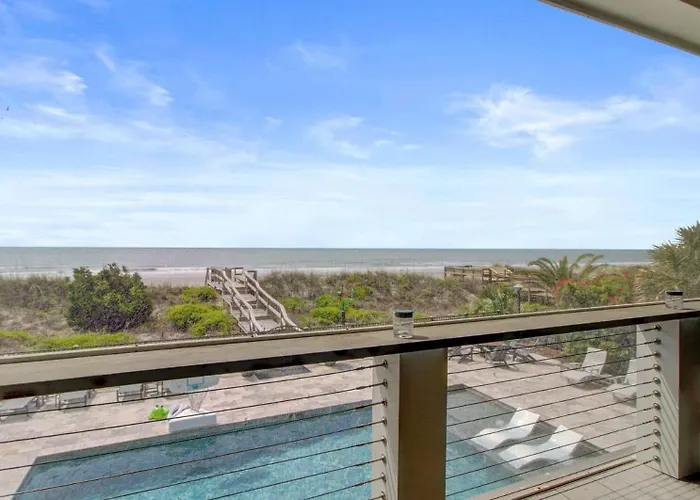 710 Ocean Boulevard By Avantstay