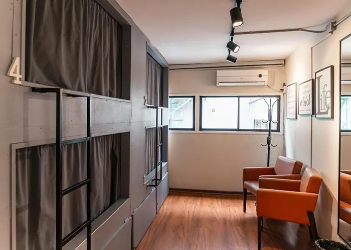 Hostel La Moneda