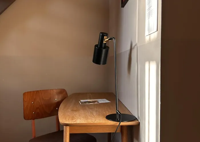 Metzlr House