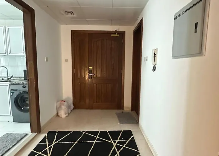 Abu Dhabi City Private Room Late Check Out 2Pm