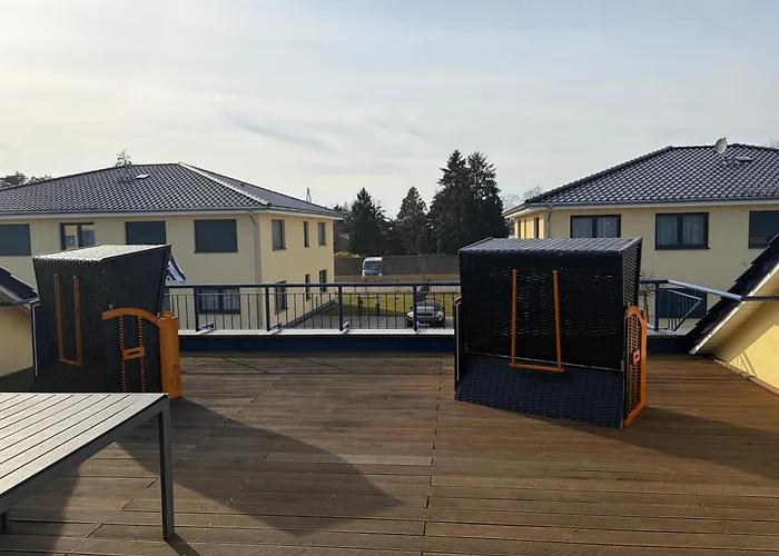 Ferienhaus Strandhaus Sonnenseite links, nur 100m vom Senftenberger See
