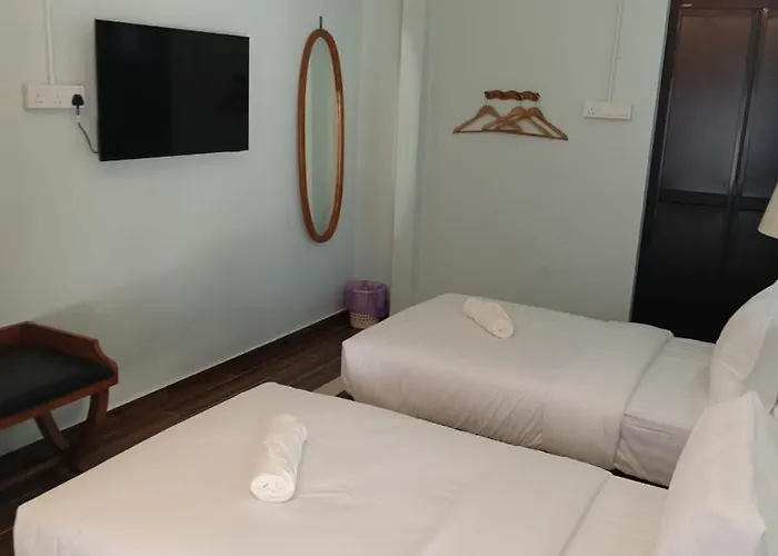 Sunset Beach Retreat&Beach Bistro