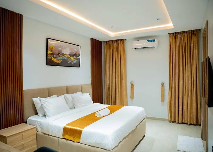 Nirvana City Hotel