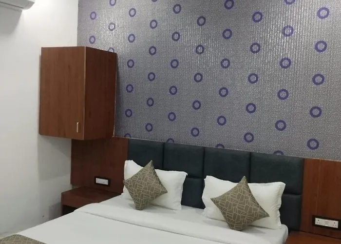 Gamthi Rooms & Resort