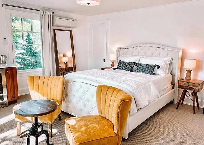 Buttonwood Hotel 1 - Boutique Accommodations