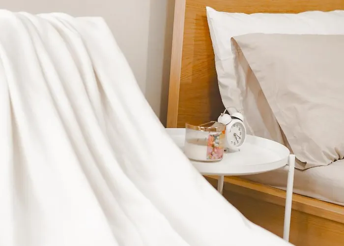Muji Home At Manhattan Plaza, With Wifi, Balcony, Can Cook