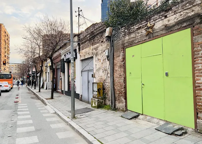 Green Door Hostel