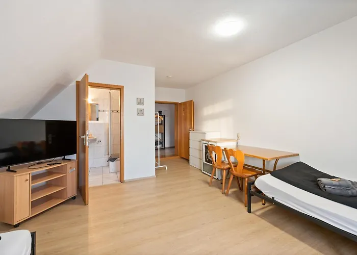 Monteurzimmer Haus 6 Nebringen für bis zu 12 Personen - Küche und Parkplätze vorhanden