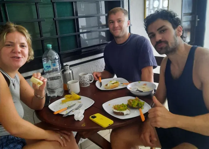 Santa Cruz Backpacker Hostel
