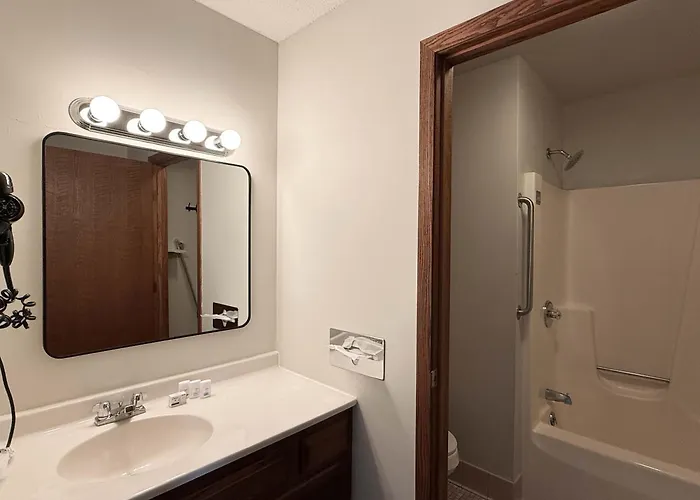 The Trail Inn - Amana, Ia - Main Amana Colony
