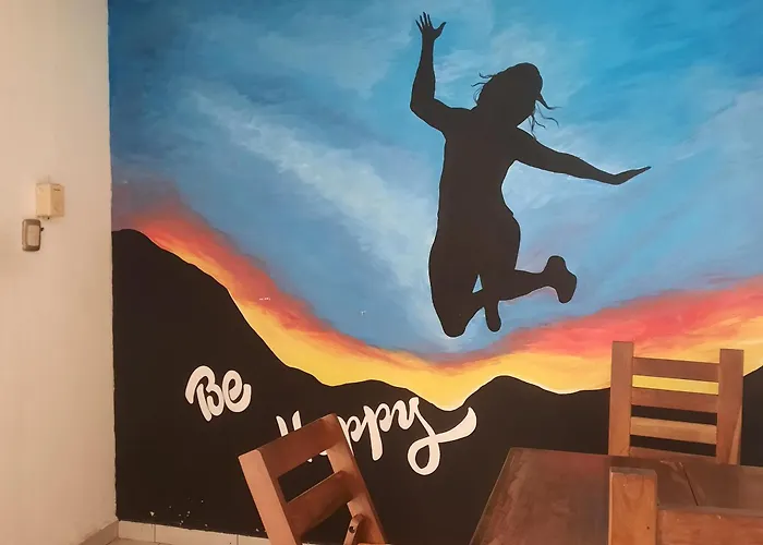 Santa Cruz Backpacker Hostel