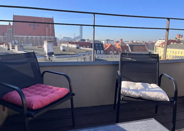 Girlstel Wroclaw - Girls Only Space