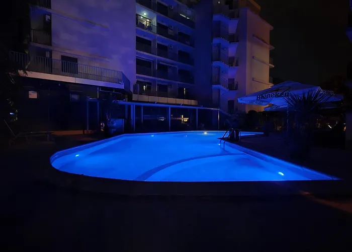 Sapphire Apartment
