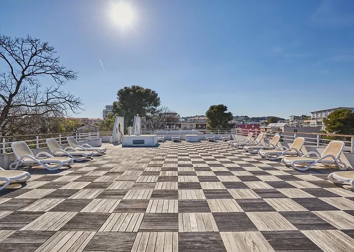 Appart'Hotel Odalys City - Antibes Olympe