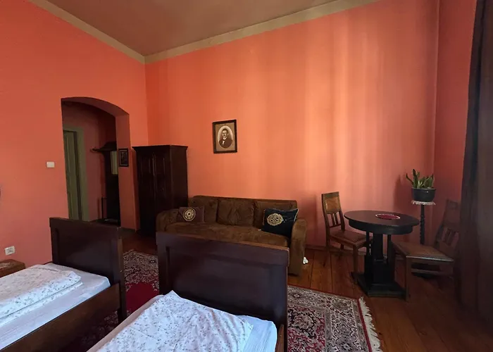 Hostel, Pokoje Goscinne Mleczarnia - Ozonowane
