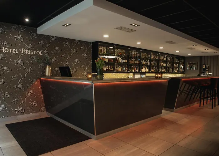 Home Hotel Bristol