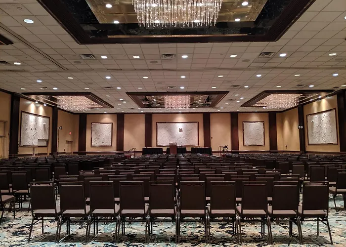 Crowne Plaza Knoxville Downtown University By Ihg