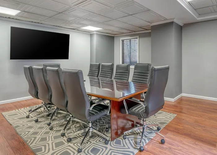 Surestay Plus Hotel By Best Western Reno Airport