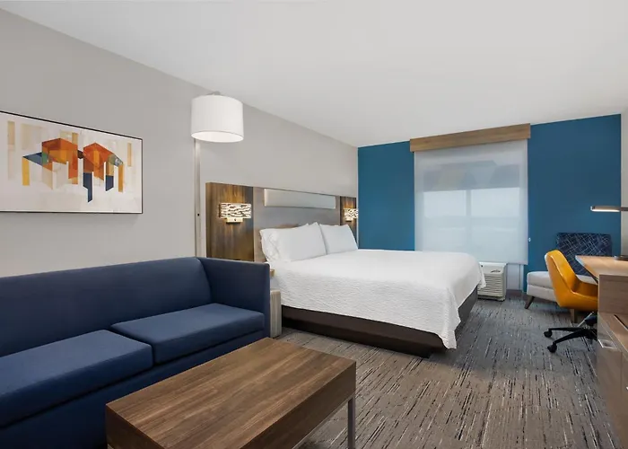 Holiday Inn Express & Suites Terre Haute By Ihg