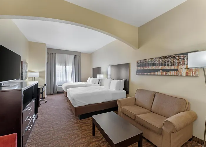 Best Western Plus Capital Inn