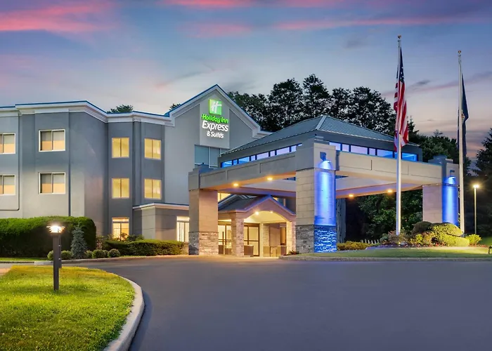 Holiday Inn Express & Suites Hawthorne - Elmsford North By Ihg