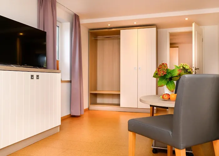 Hotels in Poel