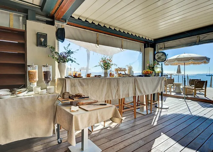 Hotel Bor