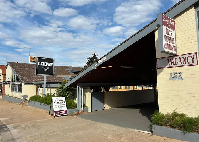 Darlington Point Motels