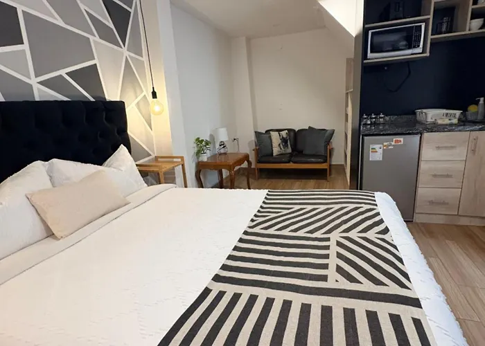 Blacky Hostel And Apartments (Adults Only)