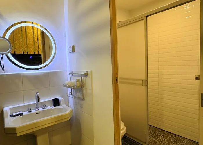 Blacky Hostel And Apartments (Adults Only)